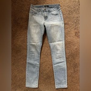 D. Jeans size 6
